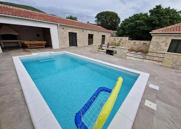 House Yara Dalmatia