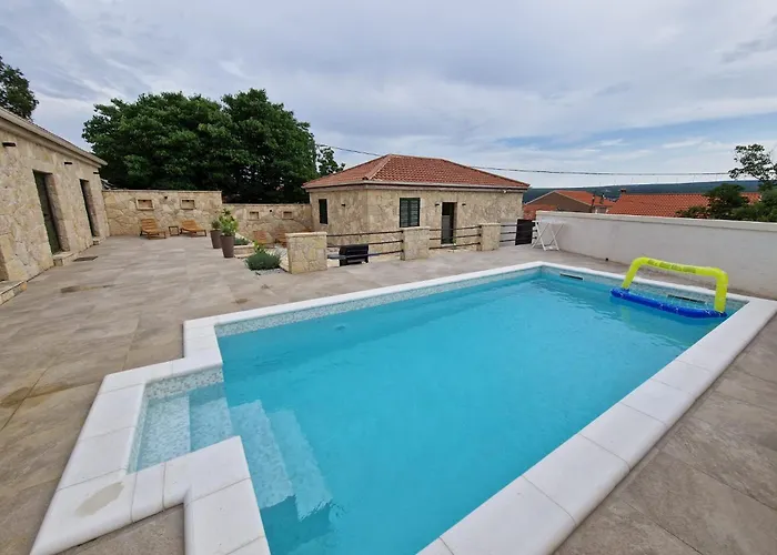 House Yara Dalmatia *