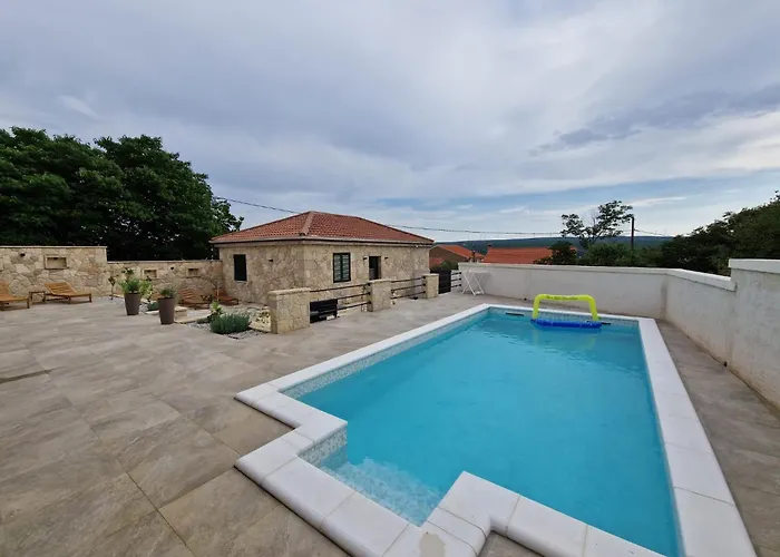 Vila House Yara Dalmatia *