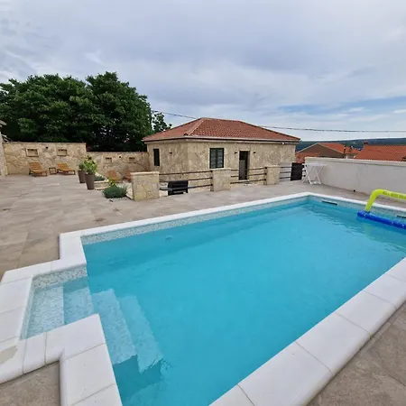 House Yara Dalmatia *