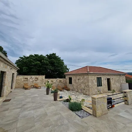 House Yara Dalmatia